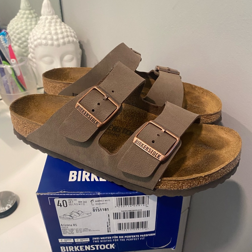Like new Birkenstock Mocca sandals
